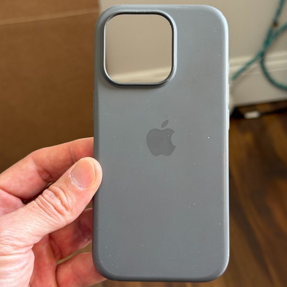 Apple iPhone 16 Pro Silicone Case – Grey – Authentic,  Like New